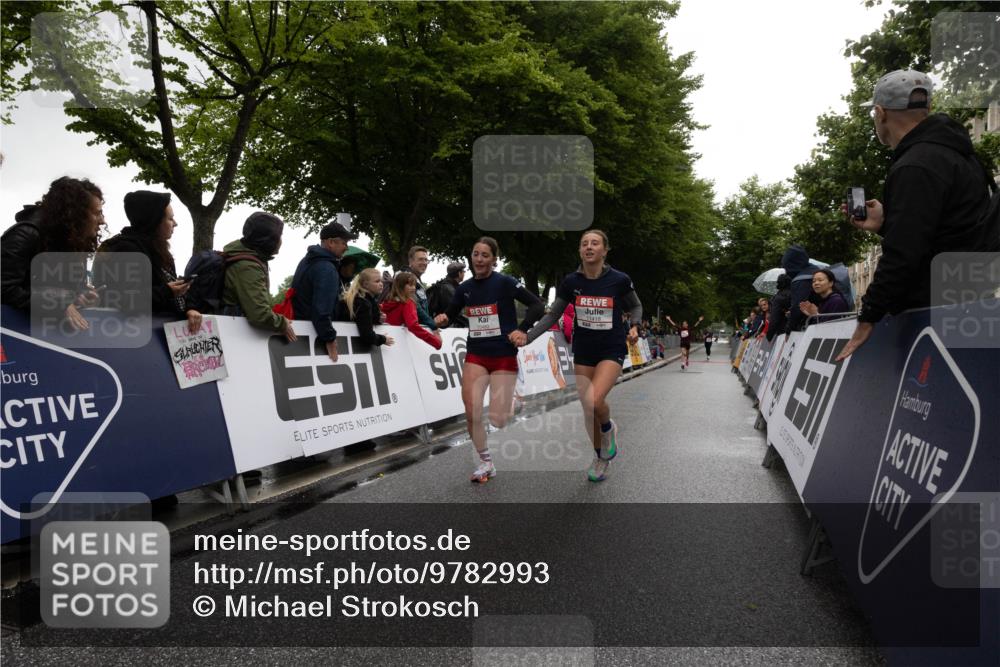 14.06.2026 - REWE Women's Run Michael Strokosch http://msf.ph/oto/9782993 14.06.2026 09:44:46 Laufen  meine-sportfotos.de