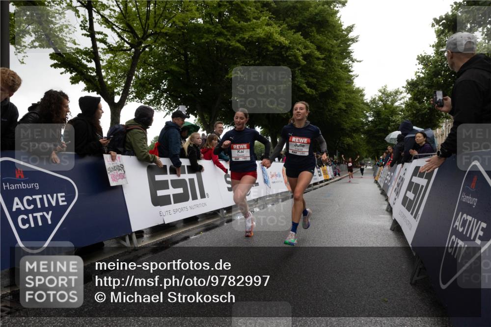 14.06.2026 - REWE Women's Run Michael Strokosch http://msf.ph/oto/9782997 14.06.2026 09:44:46 Laufen 10480, 11418 meine-sportfotos.de