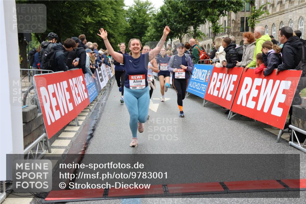 14.06.2026 - REWE Women's Run Strokosch-Dieckow http://msf.ph/oto/9783001 14.06.2026 10:01:32 Ziel 10077, 10121, 10369, 10792, 10812, 10828, 10902, 10966, 11196, 11206, 11319, 11375 meine-sportfotos.de