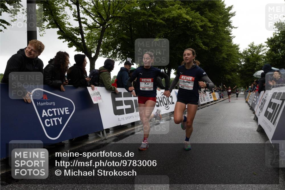 14.06.2026 - REWE Women's Run Michael Strokosch http://msf.ph/oto/9783006 14.06.2026 09:44:46 Laufen 10480, 11418 meine-sportfotos.de