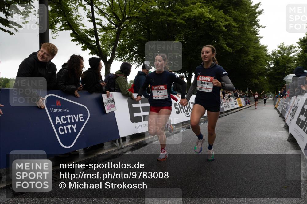 14.06.2026 - REWE Women's Run Michael Strokosch http://msf.ph/oto/9783008 14.06.2026 09:44:46 Laufen 10480, 11418 meine-sportfotos.de