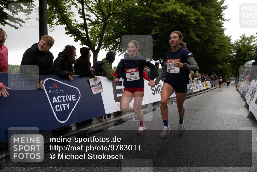 14.06.2026 - REWE Women's Run Michael Strokosch http://msf.ph/oto/9783011 14.06.2026 09:44:46 Laufen 10480, 657, 11418 meine-sportfotos.de
