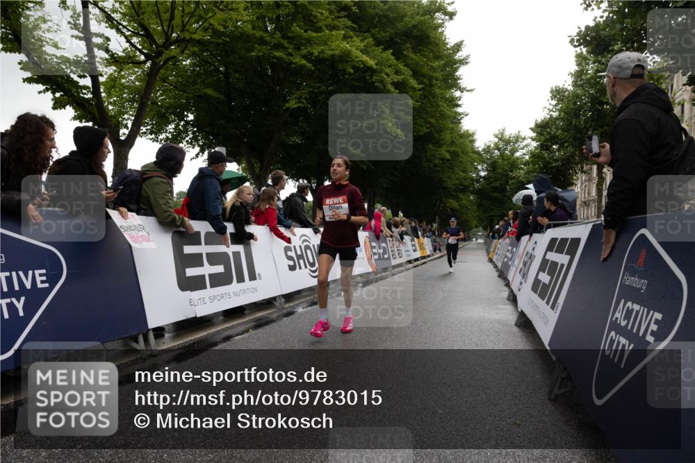 14.06.2026 - REWE Women's Run Michael Strokosch http://msf.ph/oto/9783015 14.06.2026 09:44:51 Laufen  meine-sportfotos.de