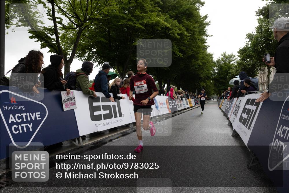 14.06.2026 - REWE Women's Run Michael Strokosch http://msf.ph/oto/9783025 14.06.2026 09:44:51 Laufen 10328, 07 meine-sportfotos.de