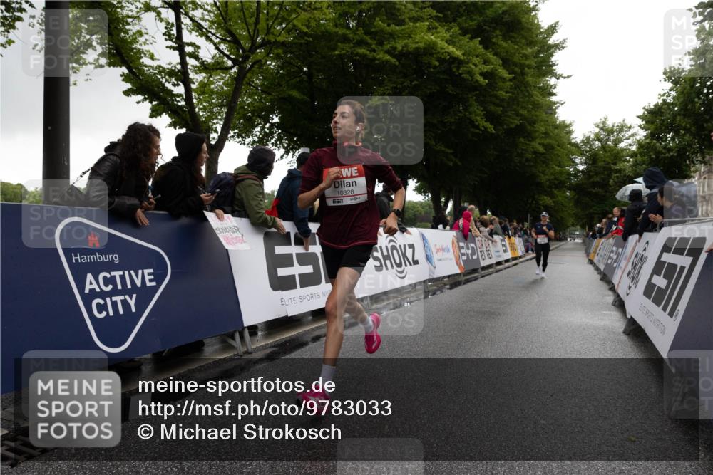 14.06.2026 - REWE Women's Run Michael Strokosch http://msf.ph/oto/9783033 14.06.2026 09:44:51 Laufen 10328, 57 meine-sportfotos.de