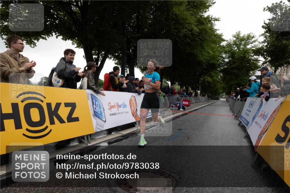 14.06.2026 - REWE Women's Run Michael Strokosch http://msf.ph/oto/9783038 14.06.2026 09:45:19 Laufen 5 meine-sportfotos.de