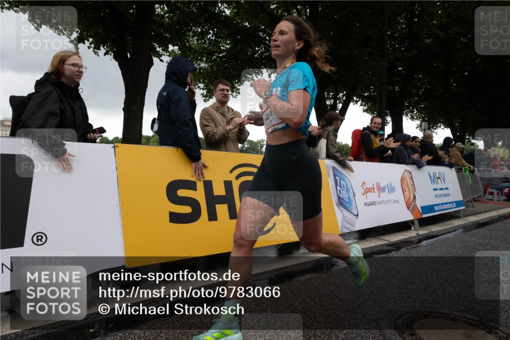 14.06.2026 - REWE Women's Run Michael Strokosch http://msf.ph/oto/9783066 14.06.2026 09:45:20 Laufen 1002, 10, 5 meine-sportfotos.de