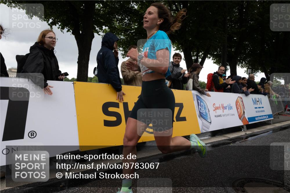 14.06.2026 - REWE Women's Run Michael Strokosch http://msf.ph/oto/9783067 14.06.2026 09:45:20 Laufen 7, 5 meine-sportfotos.de