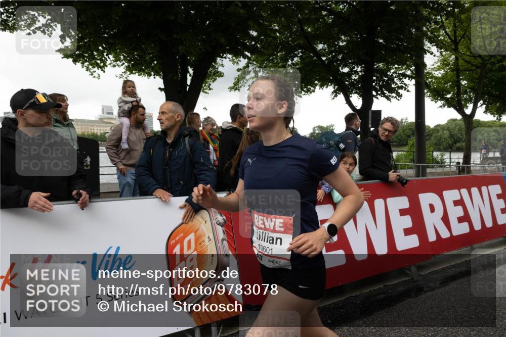 14.06.2026 - REWE Women's Run Michael Strokosch http://msf.ph/oto/9783078 14.06.2026 09:47:26 Laufen 7645, 5, 10, 18, 10, 08, 17, 56, 80, 97, 10601 meine-sportfotos.de