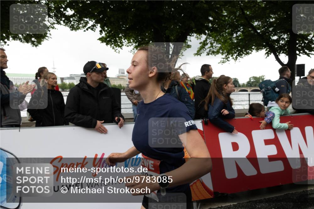 14.06.2026 - REWE Women's Run Michael Strokosch http://msf.ph/oto/9783085 14.06.2026 09:47:27 Laufen 2752, 2552, 97, 2, 1952, 1752 meine-sportfotos.de