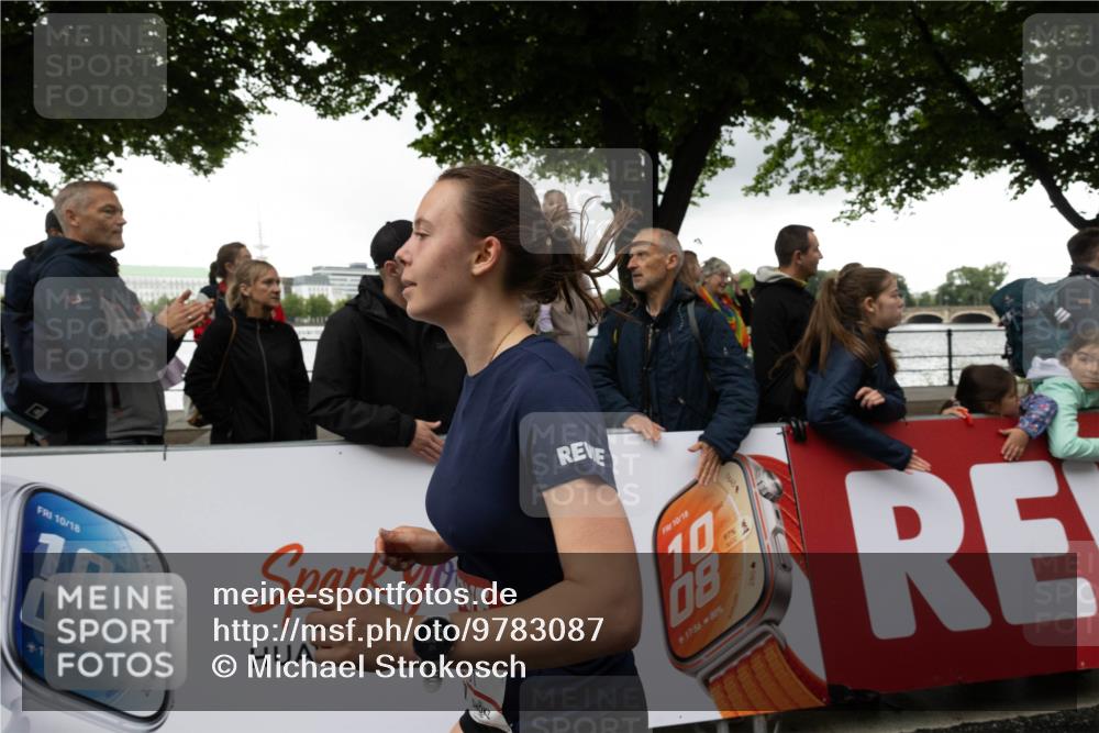 14.06.2026 - REWE Women's Run Michael Strokosch http://msf.ph/oto/9783087 14.06.2026 09:47:27 Laufen 10, 18, 2562, 10, 08, 17, 56, 80, 97, 02, 1952, 1752, 280, 46, 33, 82, 10, 18, 10, 08, 17, 56, 80 meine-sportfotos.de