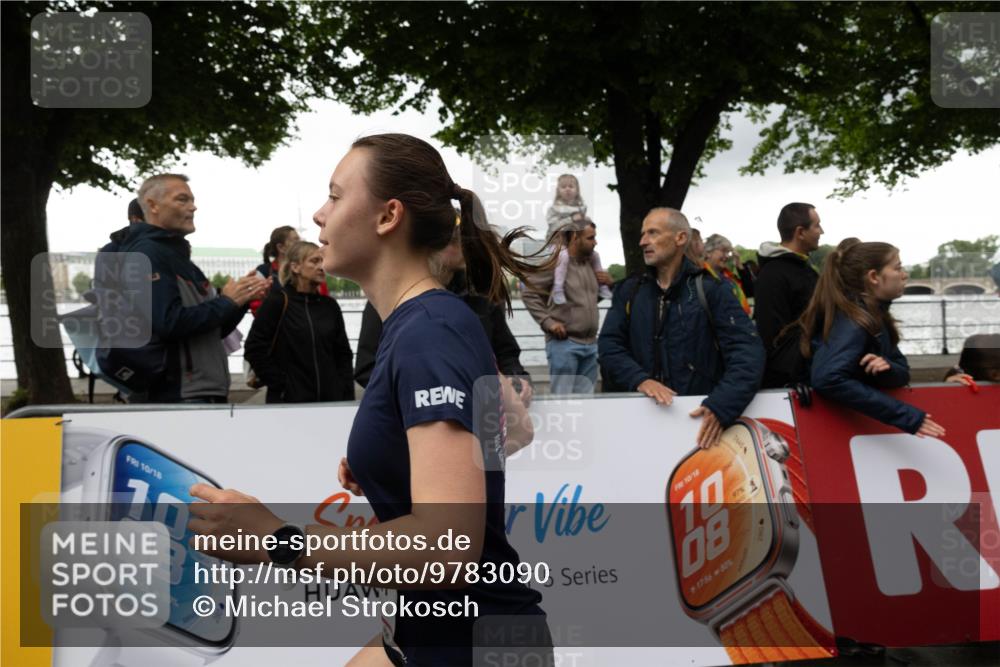 14.06.2026 - REWE Women's Run Michael Strokosch http://msf.ph/oto/9783090 14.06.2026 09:47:27 Laufen 10, 18, 10, 08, 17, 56, 80, 46, 33, 5, 10, 18, 10, 08, 17, 56, 80 meine-sportfotos.de
