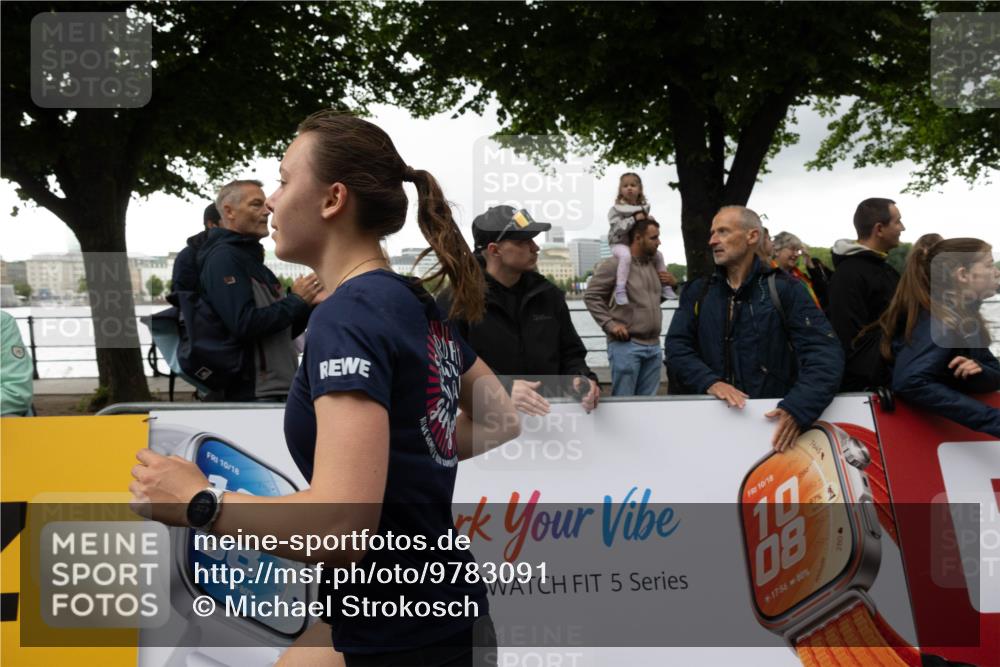 14.06.2026 - REWE Women's Run Michael Strokosch http://msf.ph/oto/9783091 14.06.2026 09:47:27 Laufen 10, 18, 17, 56, 80, 1752, 082, 7645, 5, 10, 18, 10, 08, 17, 56, 80, 97 meine-sportfotos.de