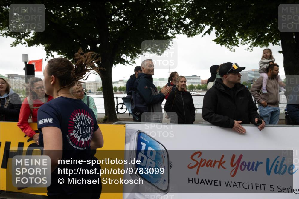 14.06.2026 - REWE Women's Run Michael Strokosch http://msf.ph/oto/9783099 14.06.2026 09:47:27 Laufen 10, 18, 2152, 2552, 10, 08, 17, 56, 80, 1952, 1752, 5 meine-sportfotos.de