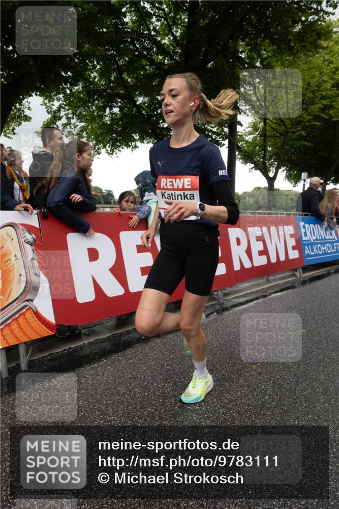 14.06.2026 - REWE Women's Run Michael Strokosch http://msf.ph/oto/9783111 14.06.2026 09:47:32 Laufen 2352, 97, 002, 1752, 7645 meine-sportfotos.de