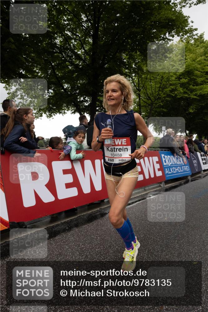 14.06.2026 - REWE Women's Run Michael Strokosch http://msf.ph/oto/9783135 14.06.2026 09:47:36 Laufen 10488, 57 meine-sportfotos.de