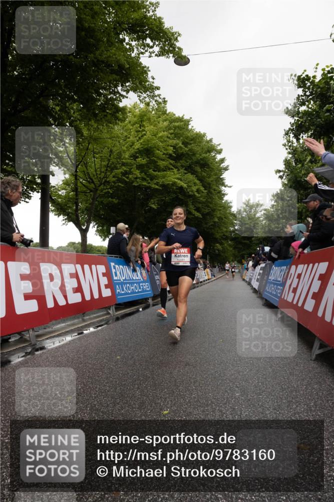 14.06.2026 - REWE Women's Run Michael Strokosch http://msf.ph/oto/9783160 14.06.2026 09:47:43 Laufen 10081 meine-sportfotos.de