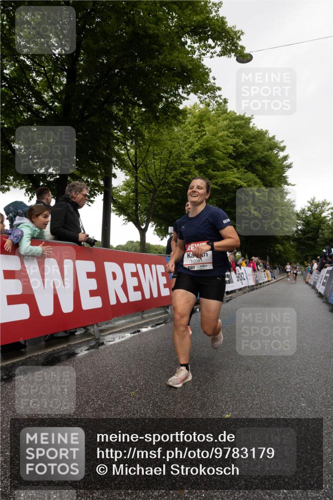 14.06.2026 - REWE Women's Run Michael Strokosch http://msf.ph/oto/9783179 14.06.2026 09:47:43 Laufen 10081, 57 meine-sportfotos.de