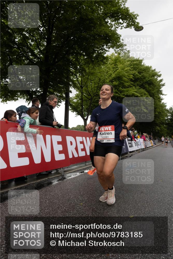 14.06.2026 - REWE Women's Run Michael Strokosch http://msf.ph/oto/9783185 14.06.2026 09:47:43 Laufen 10081, 57 meine-sportfotos.de