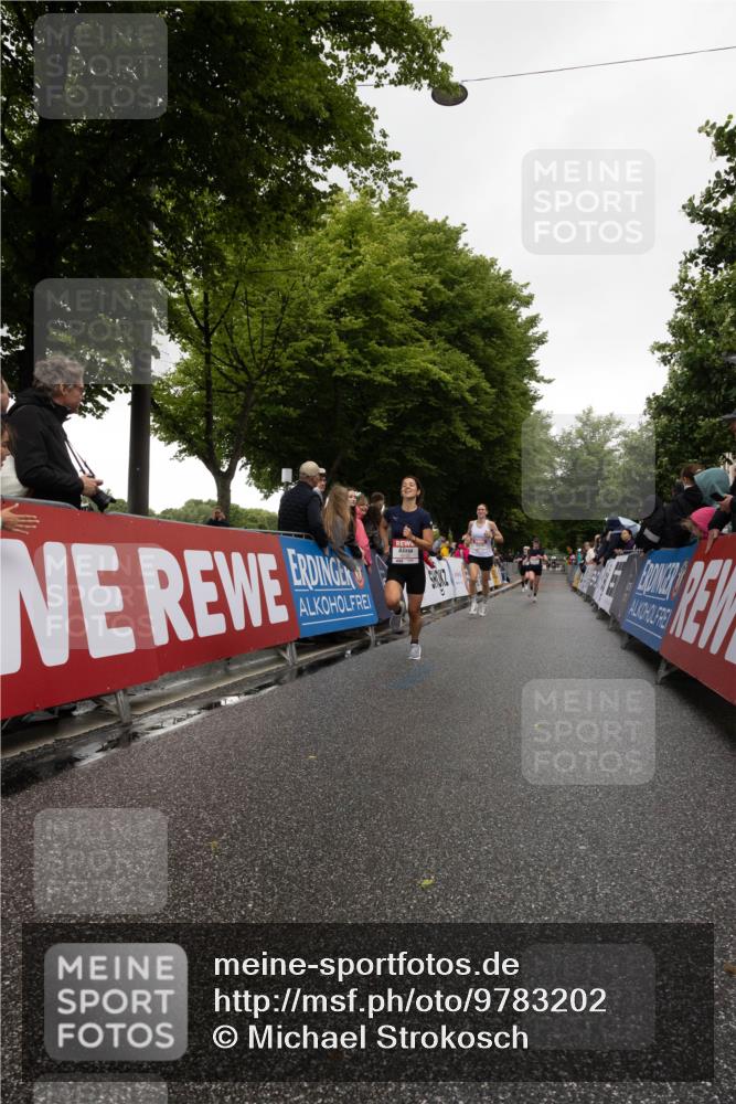 14.06.2026 - REWE Women's Run Michael Strokosch http://msf.ph/oto/9783202 14.06.2026 09:47:50 Laufen  meine-sportfotos.de