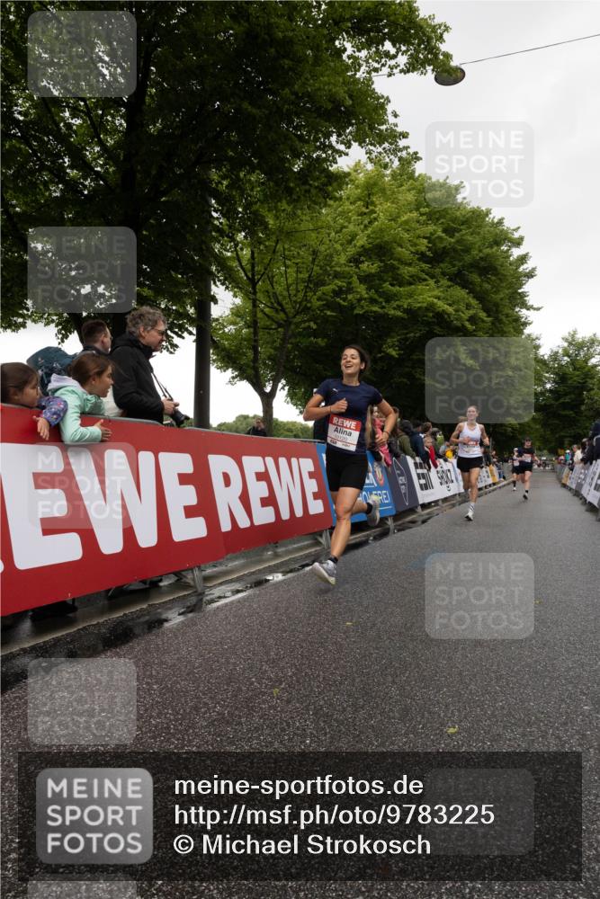 14.06.2026 - REWE Women's Run Michael Strokosch http://msf.ph/oto/9783225 14.06.2026 09:47:50 Laufen  meine-sportfotos.de