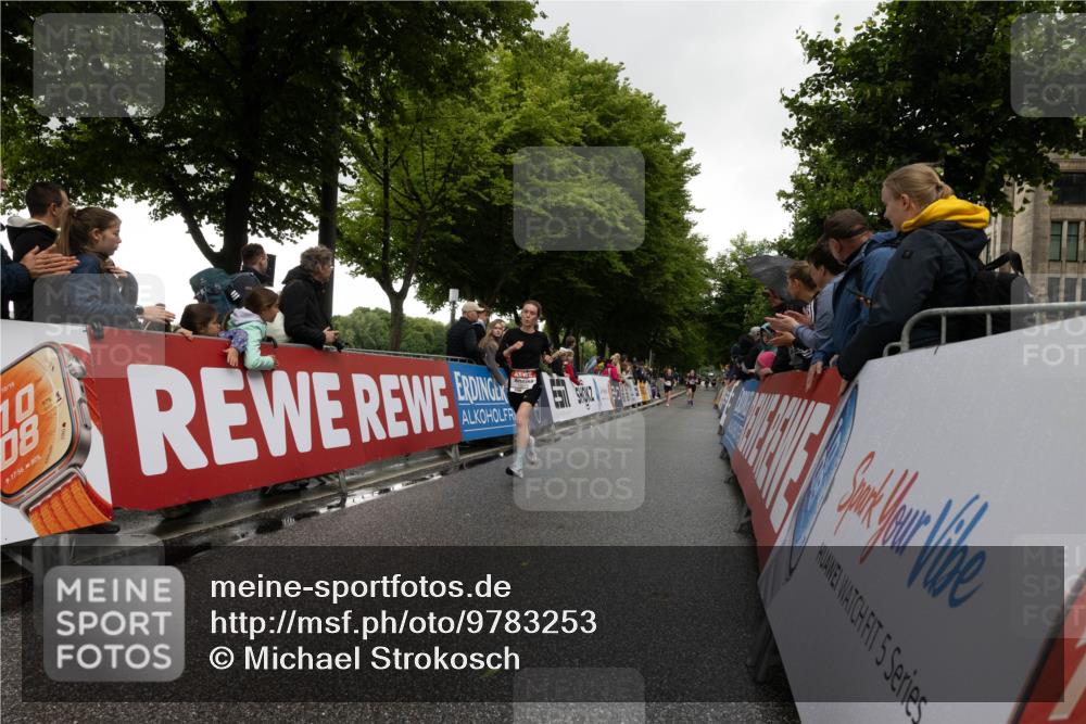 14.06.2026 - REWE Women's Run Michael Strokosch http://msf.ph/oto/9783253 14.06.2026 09:48:13 Laufen 10, 18, 10, 08, 17, 56, 80, 5 meine-sportfotos.de