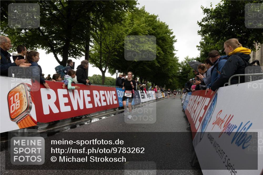 14.06.2026 - REWE Women's Run Michael Strokosch http://msf.ph/oto/9783262 14.06.2026 09:48:14 Laufen 10, 18, 10, 08, 17, 56, 80, 5 meine-sportfotos.de