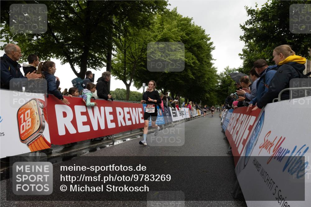 14.06.2026 - REWE Women's Run Michael Strokosch http://msf.ph/oto/9783269 14.06.2026 09:48:14 Laufen 10, 18, 10, 08, 17, 56, 80, 5 meine-sportfotos.de
