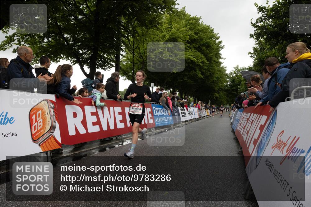 14.06.2026 - REWE Women's Run Michael Strokosch http://msf.ph/oto/9783286 14.06.2026 09:48:14 Laufen 10, 18, 10, 08, 17, 56, 80, 10274, 5 meine-sportfotos.de