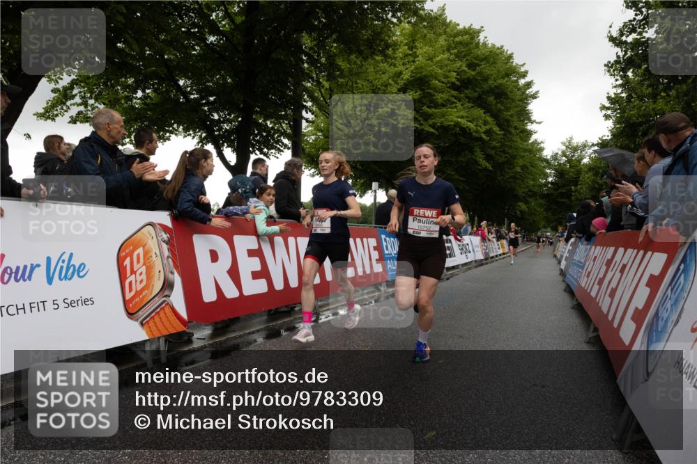14.06.2026 - REWE Women's Run Michael Strokosch http://msf.ph/oto/9783309 14.06.2026 09:48:21 Laufen 5, 10, 18, 10, 08, 17, 56, 80, 7, 10752 meine-sportfotos.de