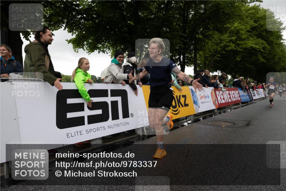 14.06.2026 - REWE Women's Run Michael Strokosch http://msf.ph/oto/9783337 14.06.2026 09:48:33 Laufen 5 meine-sportfotos.de
