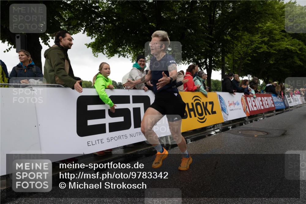 14.06.2026 - REWE Women's Run Michael Strokosch http://msf.ph/oto/9783342 14.06.2026 09:48:33 Laufen  meine-sportfotos.de