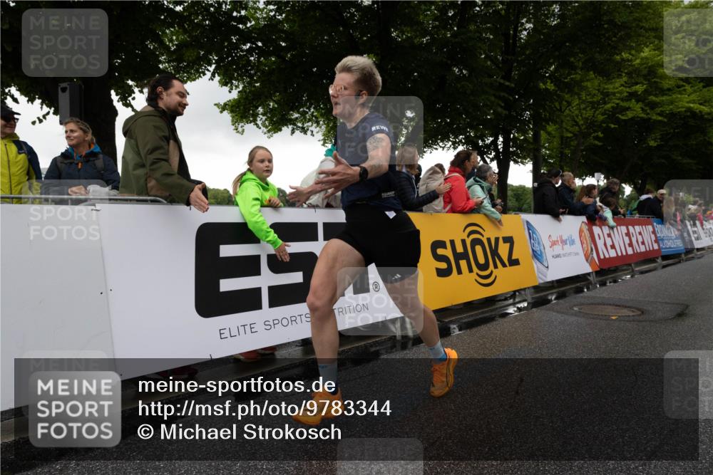 14.06.2026 - REWE Women's Run Michael Strokosch http://msf.ph/oto/9783344 14.06.2026 09:48:33 Laufen  meine-sportfotos.de
