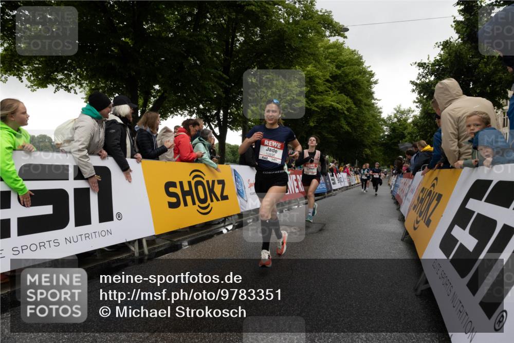 14.06.2026 - REWE Women's Run Michael Strokosch http://msf.ph/oto/9783351 14.06.2026 09:48:35 Laufen 10935 meine-sportfotos.de