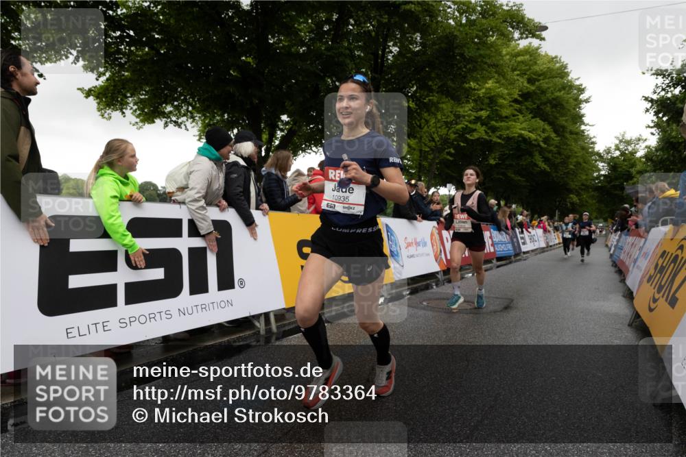 14.06.2026 - REWE Women's Run Michael Strokosch http://msf.ph/oto/9783364 14.06.2026 09:48:35 Laufen 10935, 7 meine-sportfotos.de