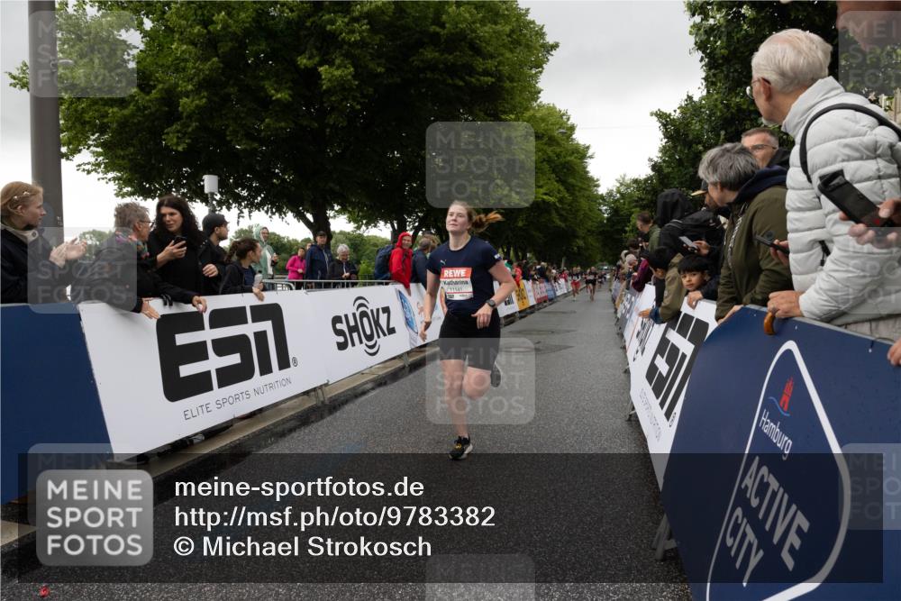 14.06.2026 - REWE Women's Run Michael Strokosch http://msf.ph/oto/9783382 14.06.2026 09:48:59 Laufen 11141 meine-sportfotos.de