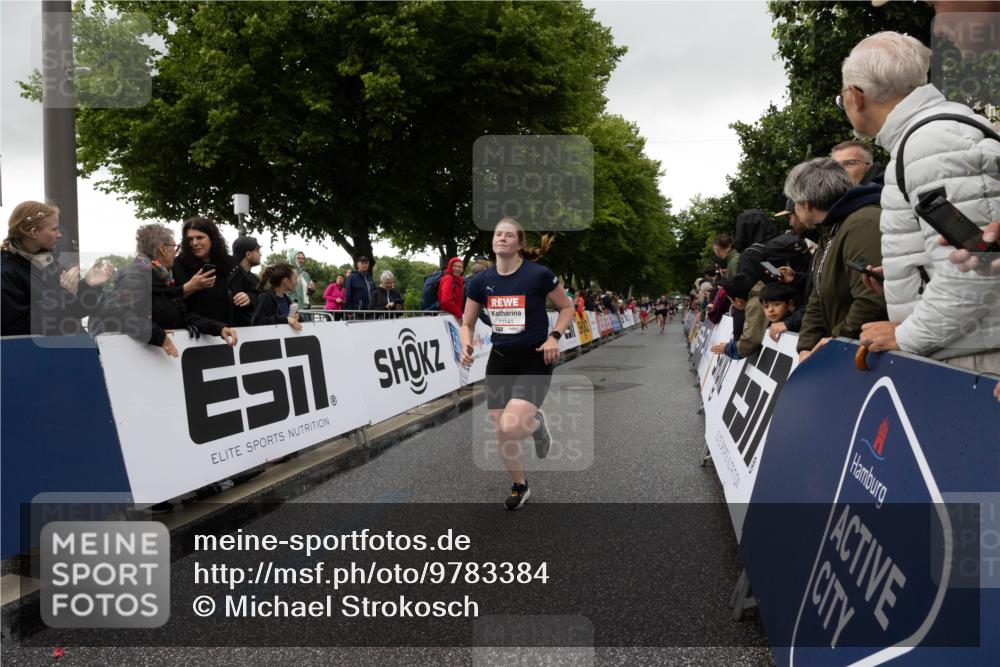14.06.2026 - REWE Women's Run Michael Strokosch http://msf.ph/oto/9783384 14.06.2026 09:48:59 Laufen 11141 meine-sportfotos.de
