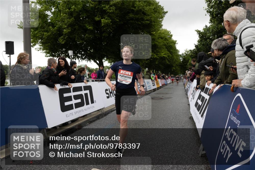 14.06.2026 - REWE Women's Run Michael Strokosch http://msf.ph/oto/9783397 14.06.2026 09:48:59 Laufen 11141, 77, 51 meine-sportfotos.de