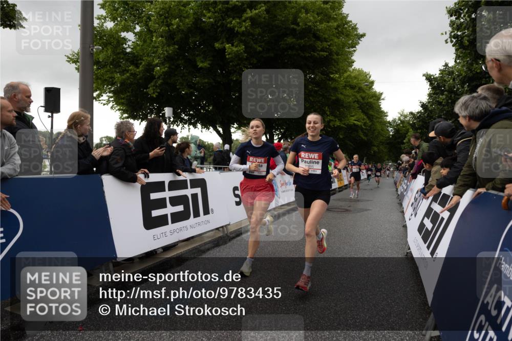 14.06.2026 - REWE Women's Run Michael Strokosch http://msf.ph/oto/9783435 14.06.2026 09:49:06 Laufen 10215 meine-sportfotos.de