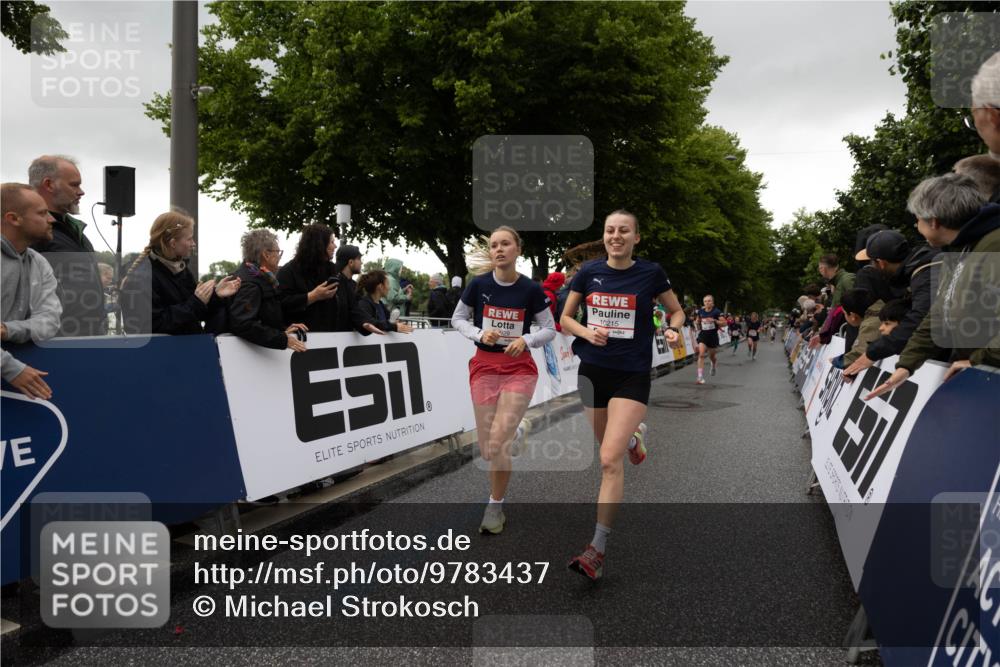 14.06.2026 - REWE Women's Run Michael Strokosch http://msf.ph/oto/9783437 14.06.2026 09:49:06 Laufen 10215 meine-sportfotos.de