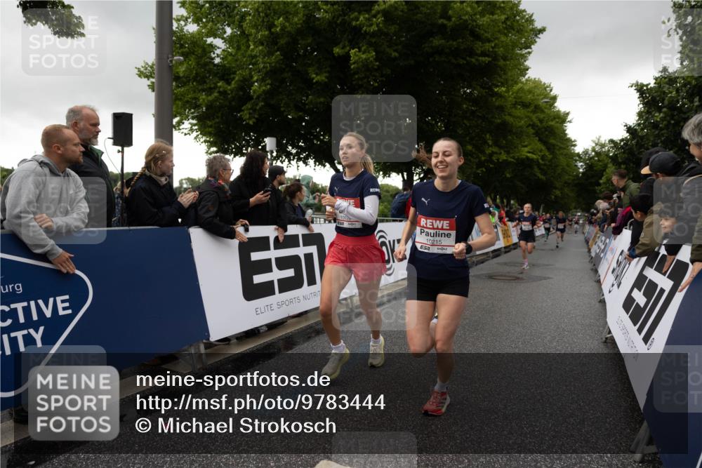 14.06.2026 - REWE Women's Run Michael Strokosch http://msf.ph/oto/9783444 14.06.2026 09:49:06 Laufen 1092, 10215 meine-sportfotos.de