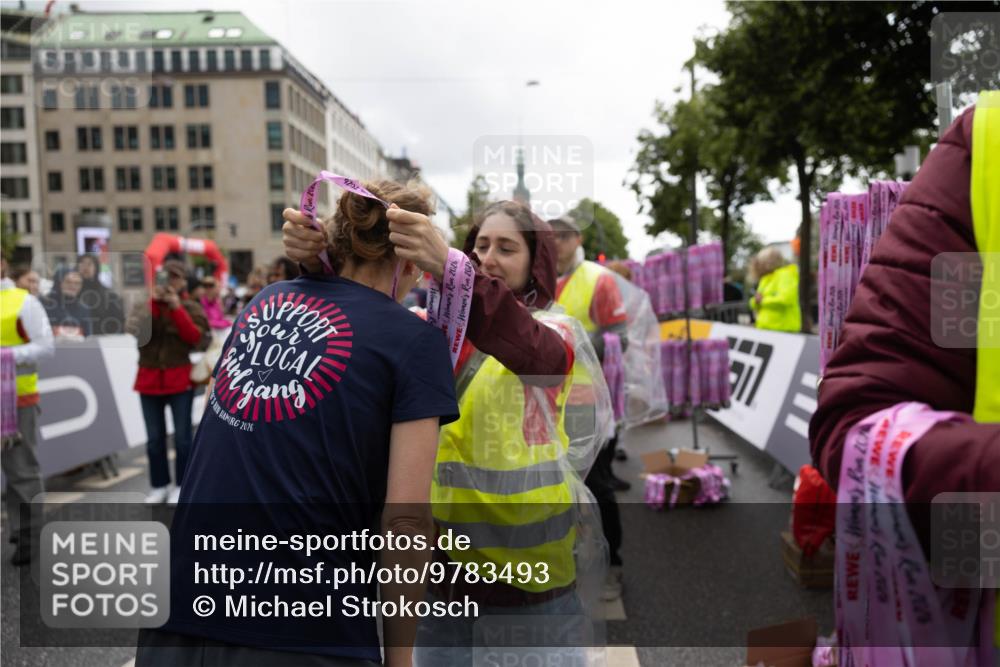 14.06.2026 - REWE Women's Run Michael Strokosch http://msf.ph/oto/9783493 14.06.2026 09:51:59 Laufen 20, 2026, 202 meine-sportfotos.de