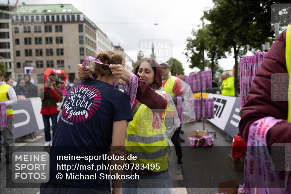 14.06.2026 - REWE Women's Run Michael Strokosch http://msf.ph/oto/9783495 14.06.2026 09:51:59 Laufen 2026, 920, 2026, 202, 577 meine-sportfotos.de