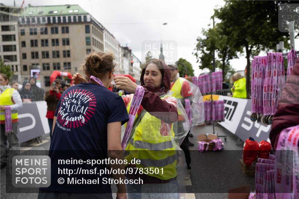 14.06.2026 - REWE Women's Run Michael Strokosch http://msf.ph/oto/9783501 14.06.2026 09:51:59 Laufen 2026, 2026, 2026, 202, 57 meine-sportfotos.de
