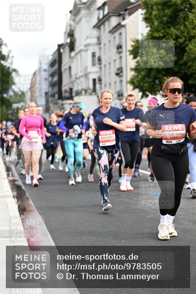 14.06.2026 - REWE Women's Run Dr. Thomas Lammeyer http://msf.ph/oto/9783505 14.06.2026 10:52:39 Laufen 5452, 6577, 6067 meine-sportfotos.de