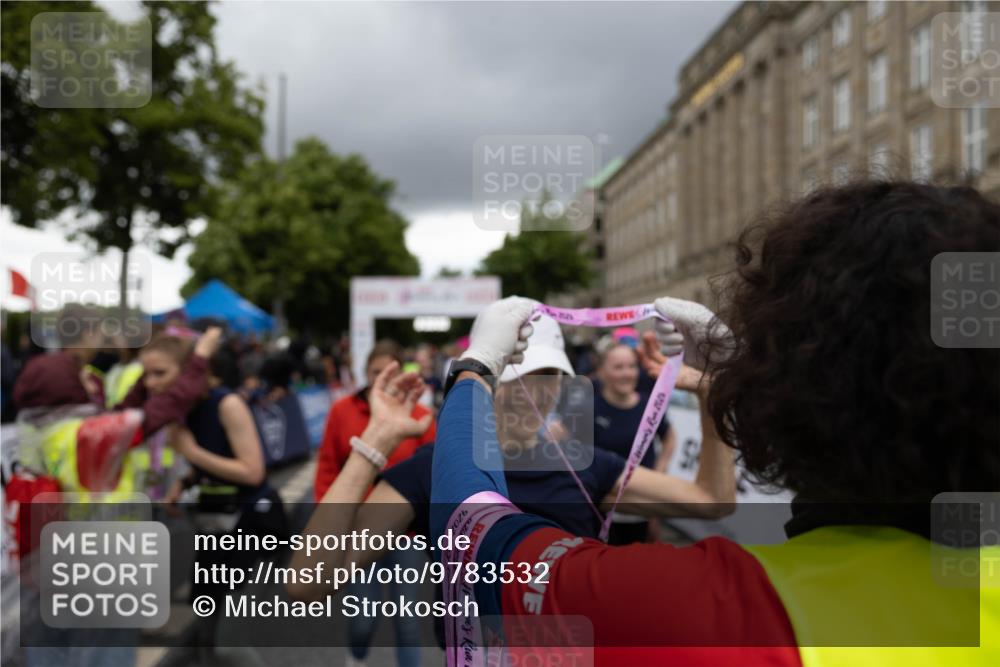 14.06.2026 - REWE Women's Run Michael Strokosch http://msf.ph/oto/9783532 14.06.2026 09:52:18 Laufen 202 meine-sportfotos.de