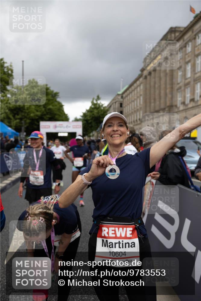 14.06.2026 - REWE Women's Run Michael Strokosch http://msf.ph/oto/9783553 14.06.2026 09:52:24 Laufen 10604 meine-sportfotos.de