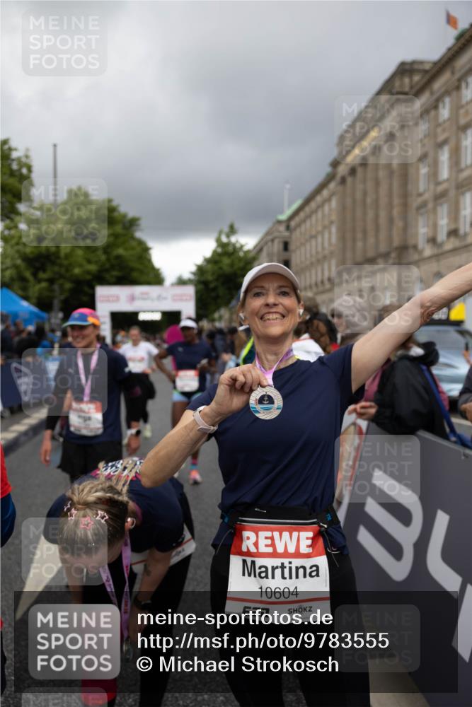 14.06.2026 - REWE Women's Run Michael Strokosch http://msf.ph/oto/9783555 14.06.2026 09:52:24 Laufen 3, 10604 meine-sportfotos.de