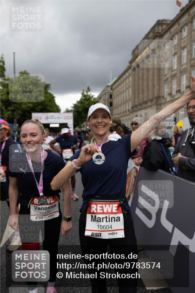 14.06.2026 - REWE Women's Run Michael Strokosch http://msf.ph/oto/9783574 14.06.2026 09:52:25 Laufen 10999, 10604, 7000, 34 meine-sportfotos.de