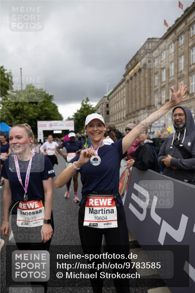 14.06.2026 - REWE Women's Run Michael Strokosch http://msf.ph/oto/9783585 14.06.2026 09:52:26 Laufen 10999, 10604 meine-sportfotos.de